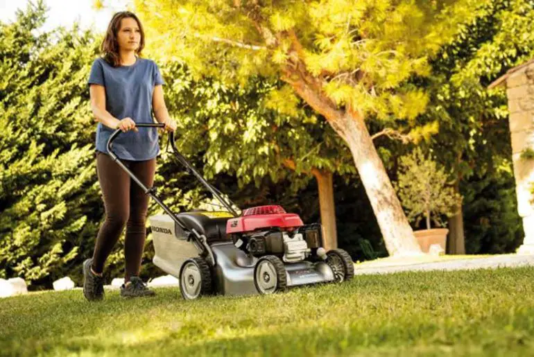 When Are Lawn Mowers On Sale?