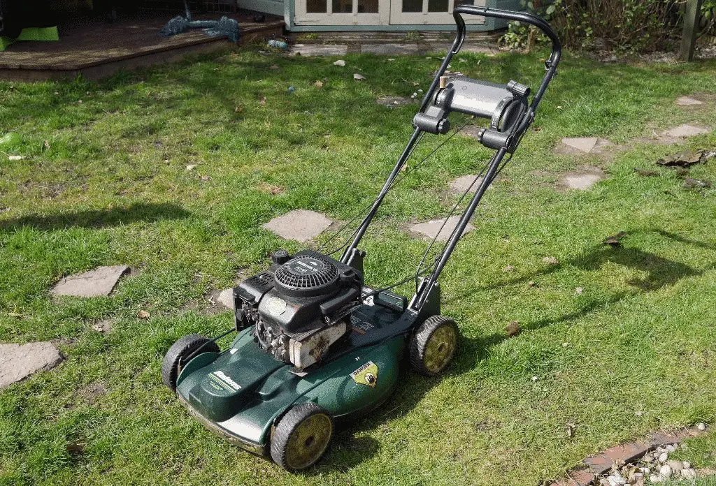 Who Makes Bolens Lawn Mowers?