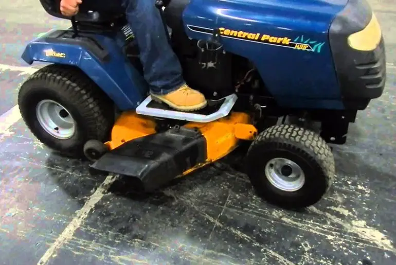 Who Makes Central Park Riding Lawn Mowers?