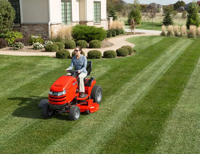 Who Makes Simplicity Lawn Mowers