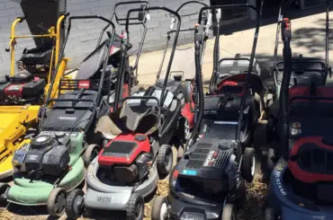 Who Sells Used Lawn Mowers