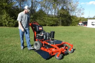 Toro Walk-Behind Mowers for 2020 (Review & Buyer’s Guide)