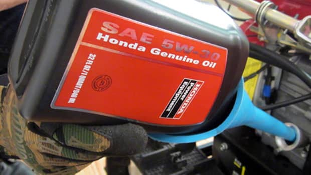 How to Change Oil in Toro and Honda Lawn Mower