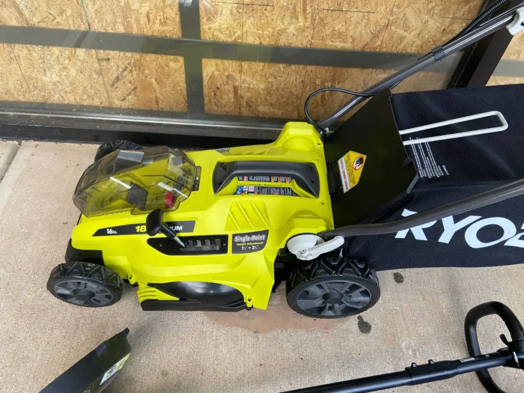 Lawn Mower Maintenance Near Me / The 10 Best Lawn Mower Repair Services Near Me (Get Free ... / If your budget's tight, then that's an expense you could probably do without!